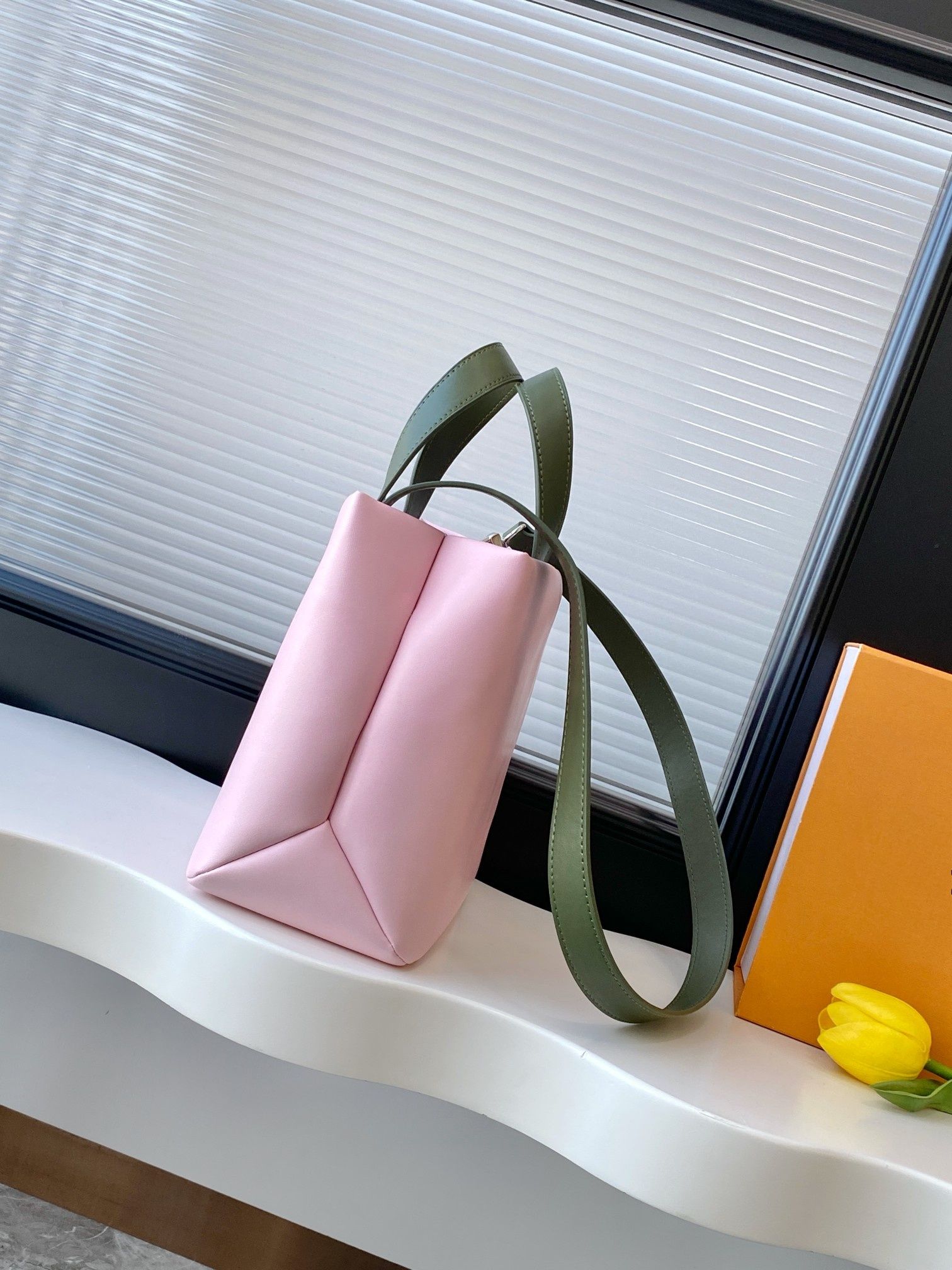 Women Hand Bags For Office - กระเป๋าสะพายข้างผู้หญิงแบบเรียบง่าย สายสะพายปรับเปลี่ยนได้ ใช้ได้หลากหลาย กระเป๋าถือ กระเป๋าสะพายไหล่ กระเป๋าโท้ท