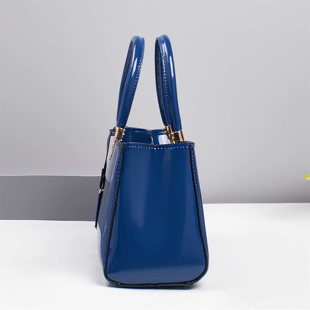 กระเป๋าสะพายไหล่ใหม่ กระเป๋าถื - Women'S Bags Jacquemus บทวิจารณ์และราคา