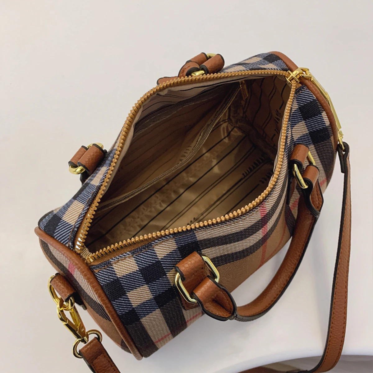 กระเป๋าสะพายไหล่ลายสก็อตคลาสสิ - Women Bags Zip บทวิจารณ์และราคา