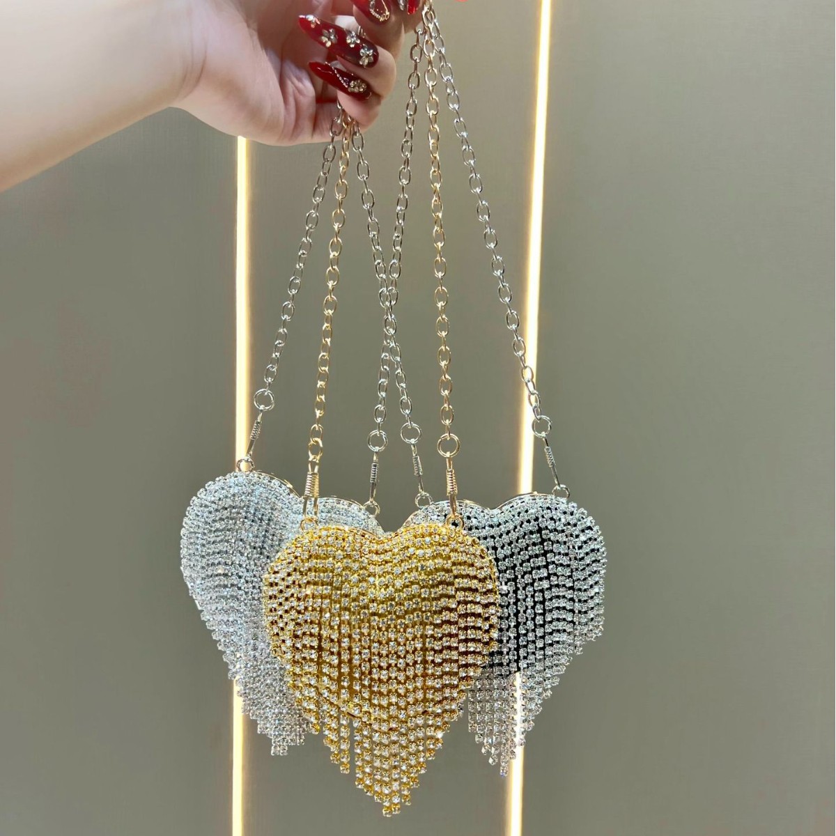 กระเป๋าคลัทช์คริสตัลหรูหราประด - Mini Purse Chain บทวิจารณ์และราคา